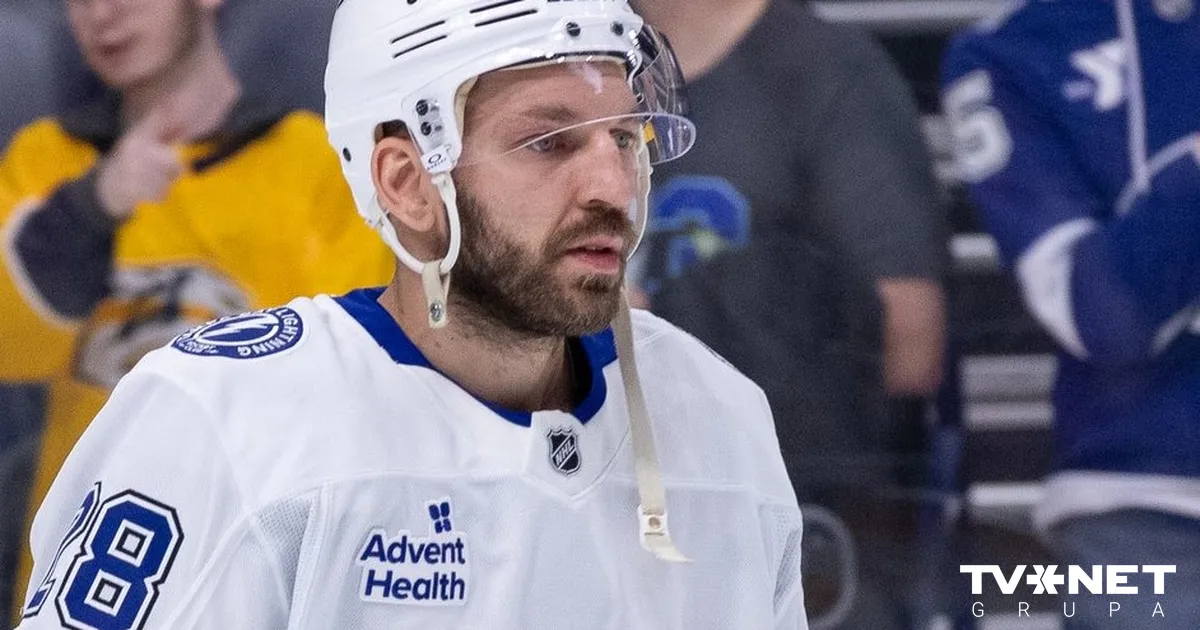 Girgenson Helps Lightning Beat Red Wings | Game Recap