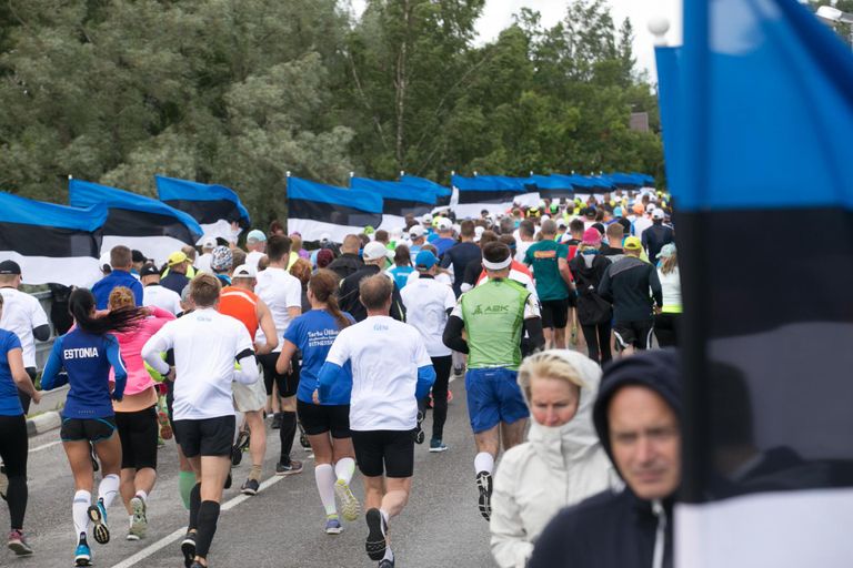 Võidupüha maraton korraldati Eesti Vabariigi 100. aastapäeva puhul eriti suurejoonelisena.