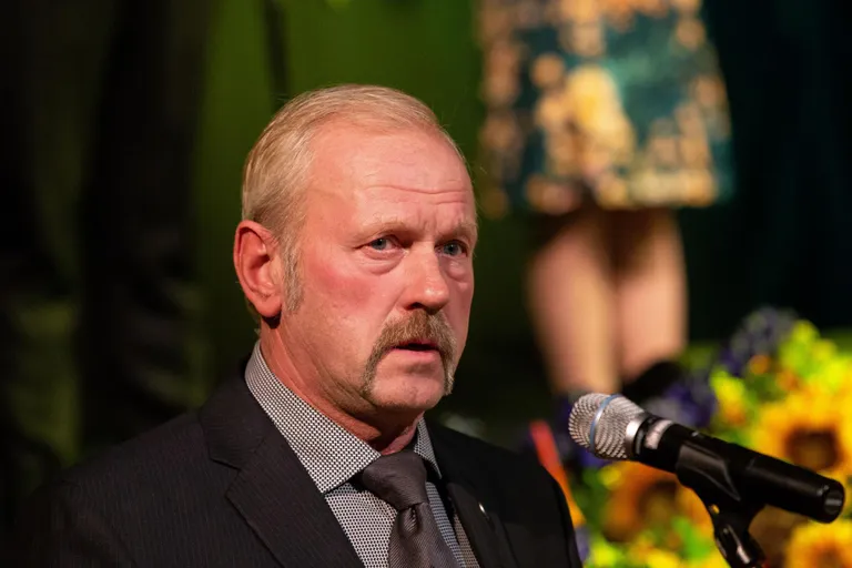Jõeääre talu peremees Urmas Laks ei plaani kartulikasvatust koomale tõmmata. „Milleks kartuli kasvupinda nüüd vähendada, kui hind kasvatamise eest hakkab just tõusma kasvataja jaoks õigele tasemele,” ütleb ta. FOTO: