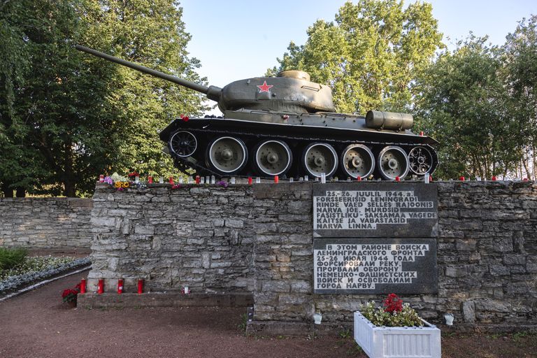 Нарвский танк