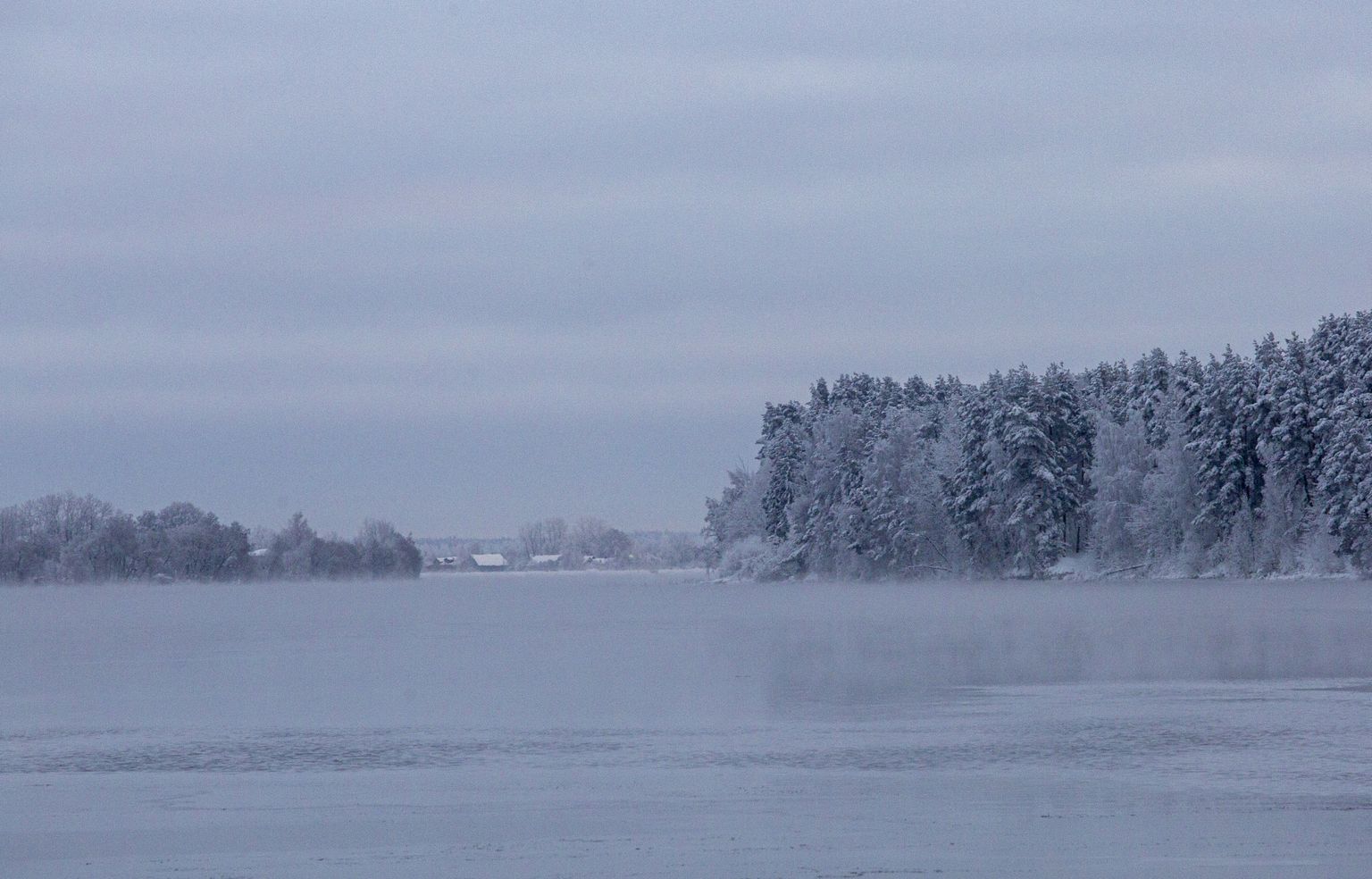 Пейзаж с Даугавой у Огре зимой