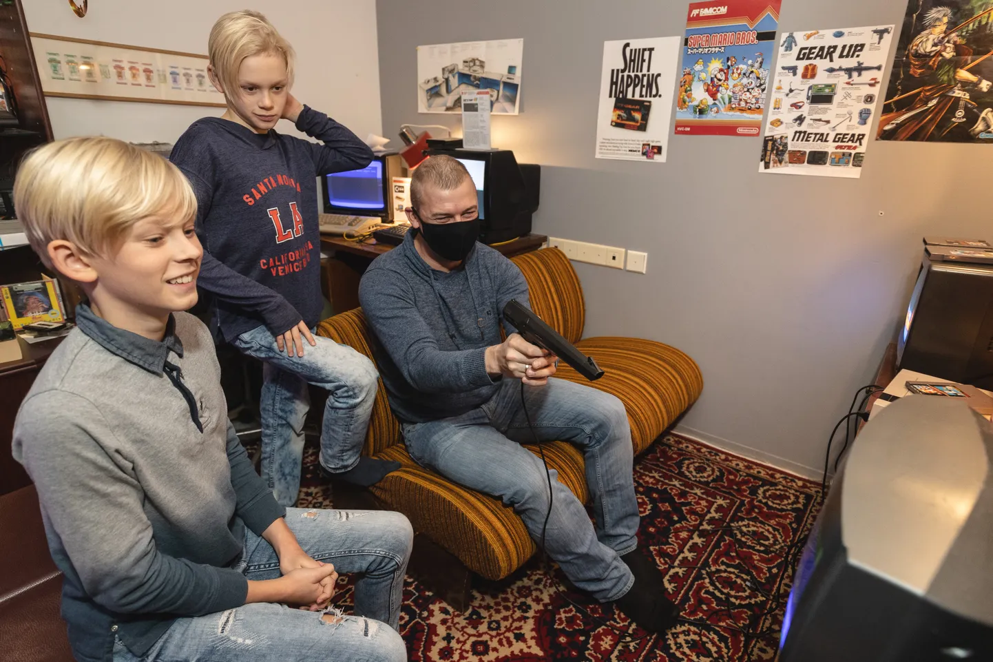 Kodus mängivad poisid palju mängu «Fortnite» ja seal peab Bert ennast pere parimaks mängijaks.