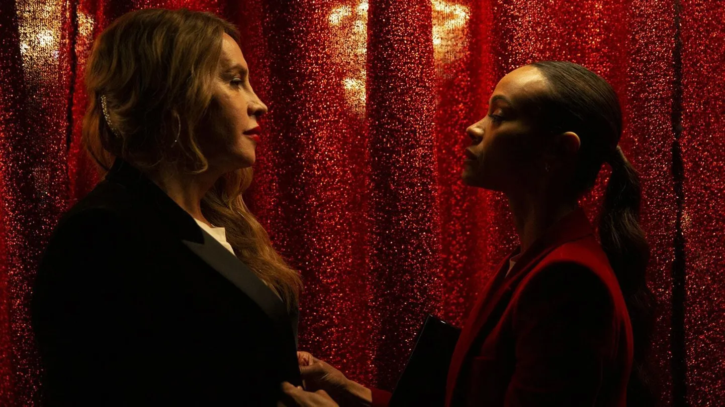 Vägivaldsest narkobossist sai aus naine Emilia Perez (Karla Sofía Gascón, vasakul), ja seda kõike advokaat Rita (Zoe Saldaña) abiga.