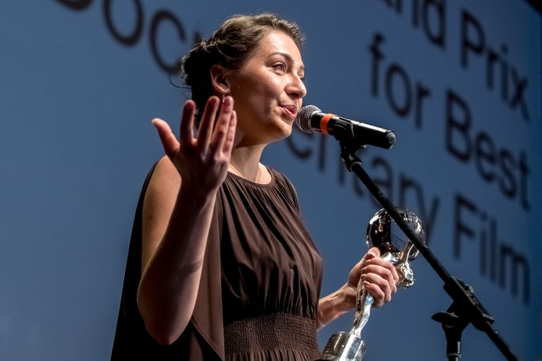 Ksenija Okhapkina dokumentaalfilm «Surematu» võitis Karlovy Vary rahvusvahelisel filmifestivalil dokumentaalfilmide kategoorias peaauhinna.