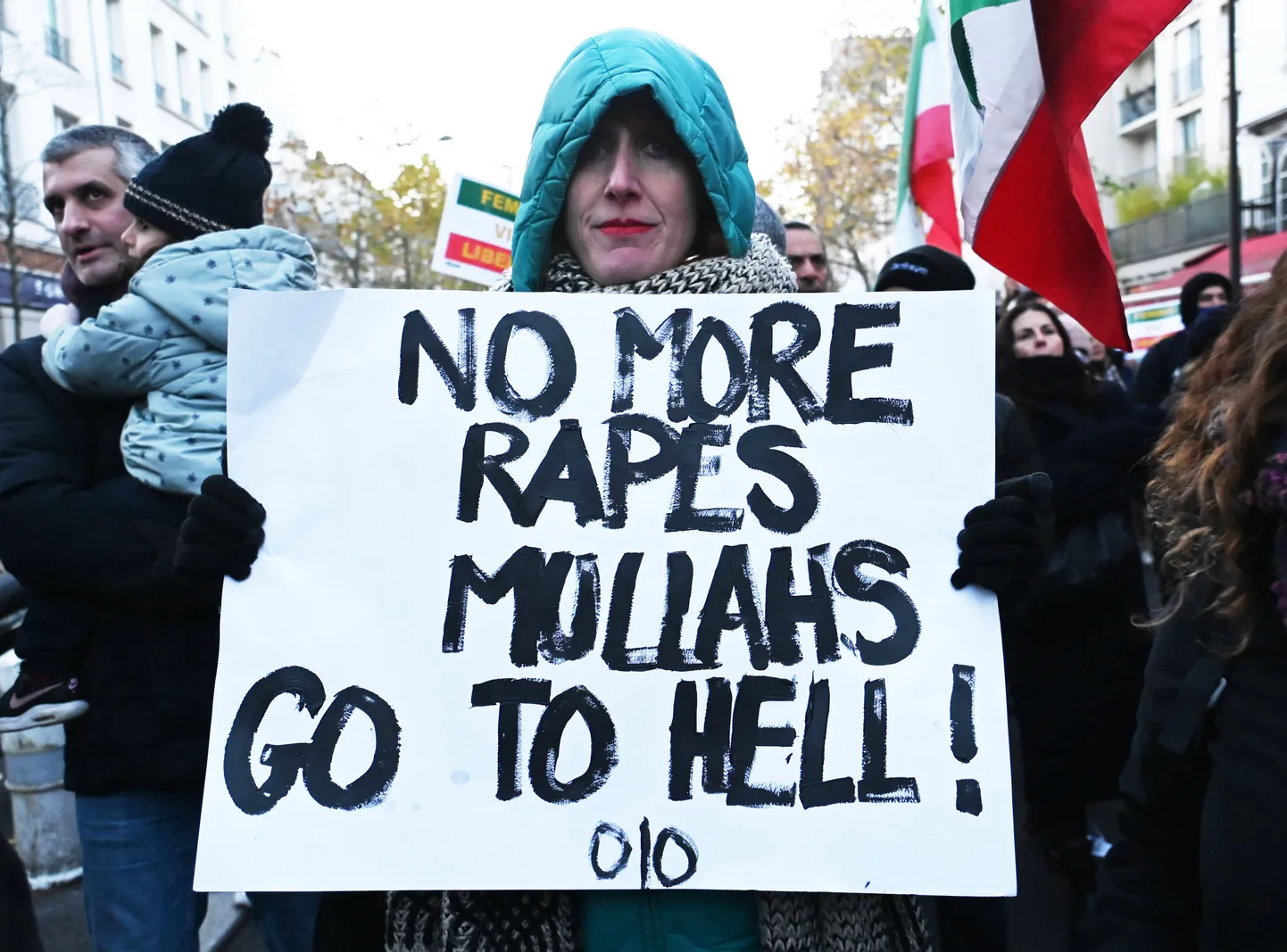 Демонстрация в поддержку иранских женщин.