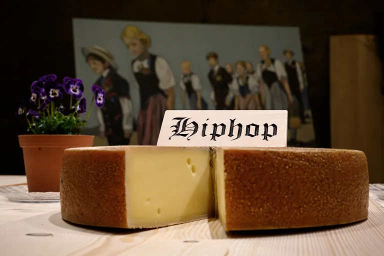 Hiphop muusikat «kuulanud» emmentali juust