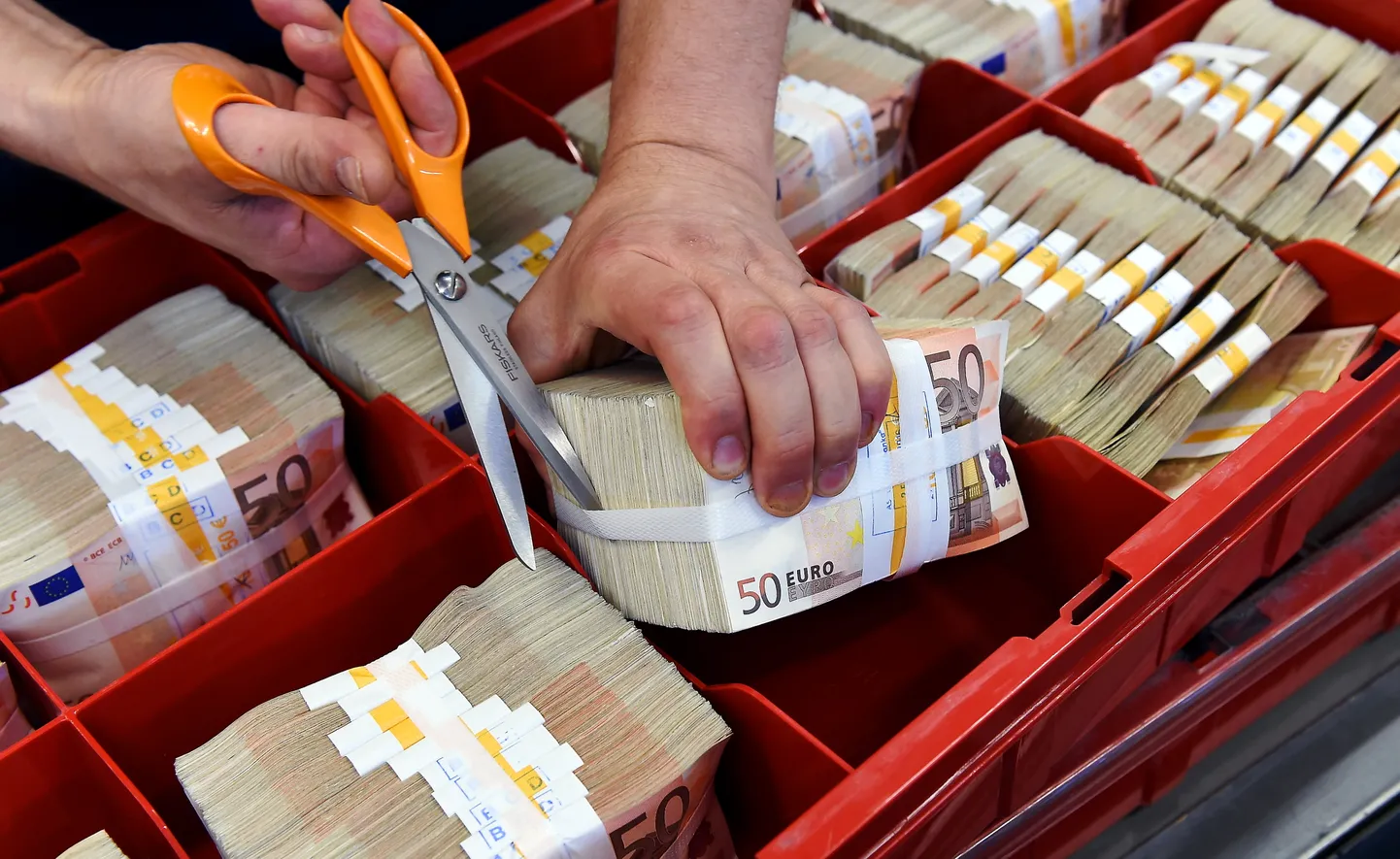 Skaidras naudas apstrādes process Latvijas Bankā