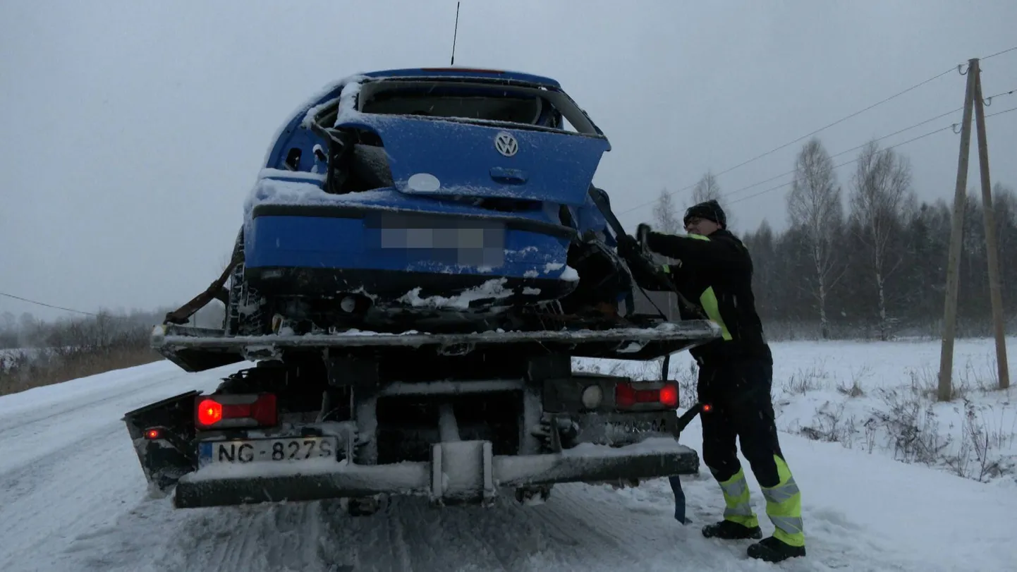 Машина Volkswagen, попавшая в аварию
