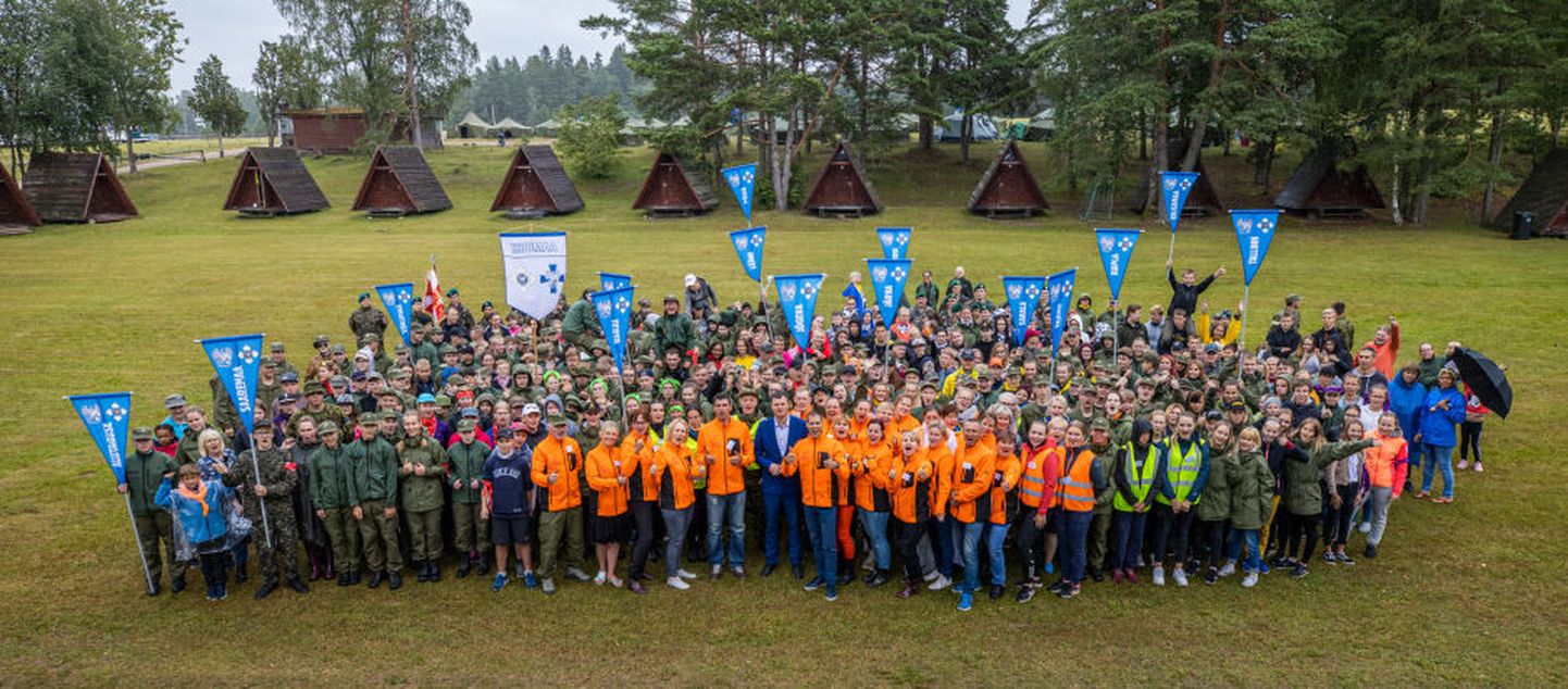 “ÜHES PAADIS” meelitas Karujärve äärde kohale sadu noorte kotkaste ja kodutütarde organisatsiooni liikmeid üle Eesti.