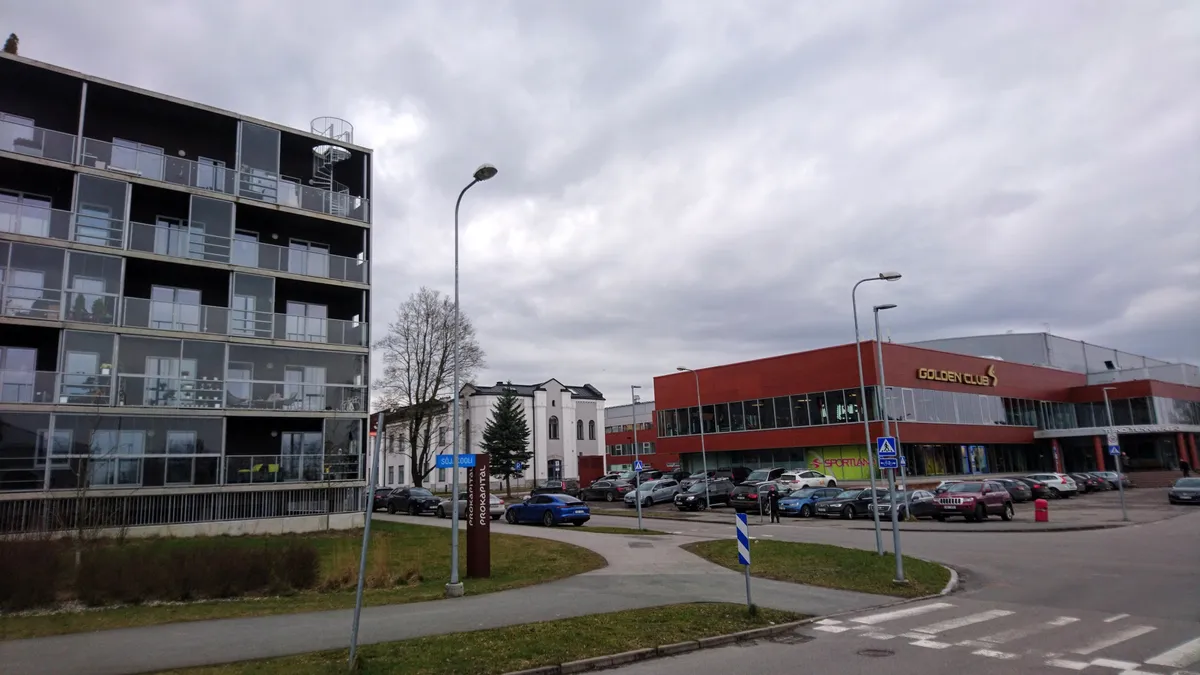Tondi, Marsi mäel uusehitiste, renoveeritud kasarmipärandi ja spordikompleksiga