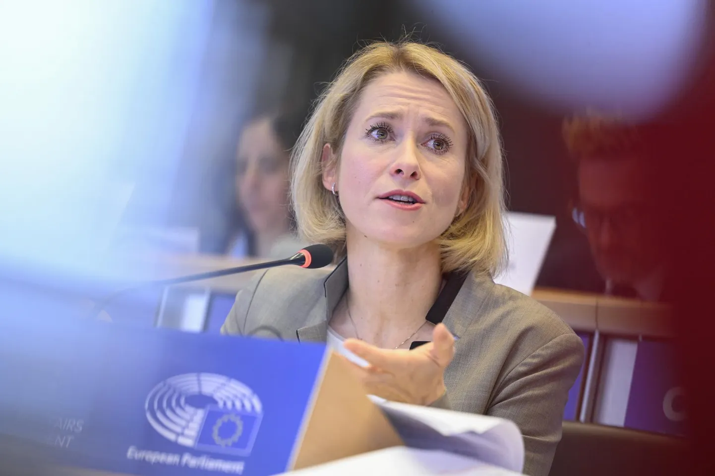ELi välis- ja julgeolekupoliitika kõrge esindaja kandidaat Kaja Kallas vastamas Brüsselis peetud kuulamisel Euroopa Parlamendi saadikute küsimustele.