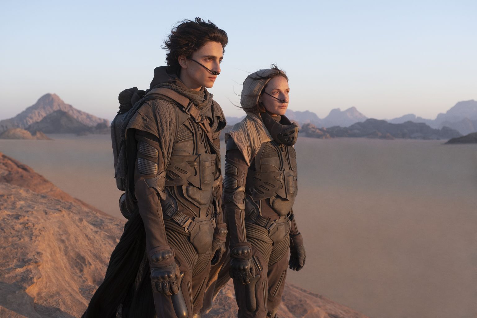 Timothee Chalamet ja Rebecca Ferguson filmis "Dune."