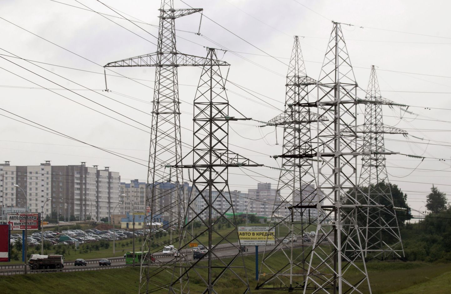Elektriliinid Minski juures.