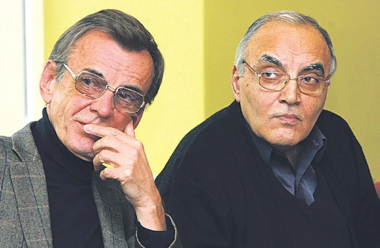 Президент фестиваля «Золотая Маска» Георгий Тараторкин (слева) и режиссер Санкт-Петербургского Большого драматического театра им. Г. А. Товстоногова Темур Чхеидзе на пресс-конференции в Министерстве кульутры.