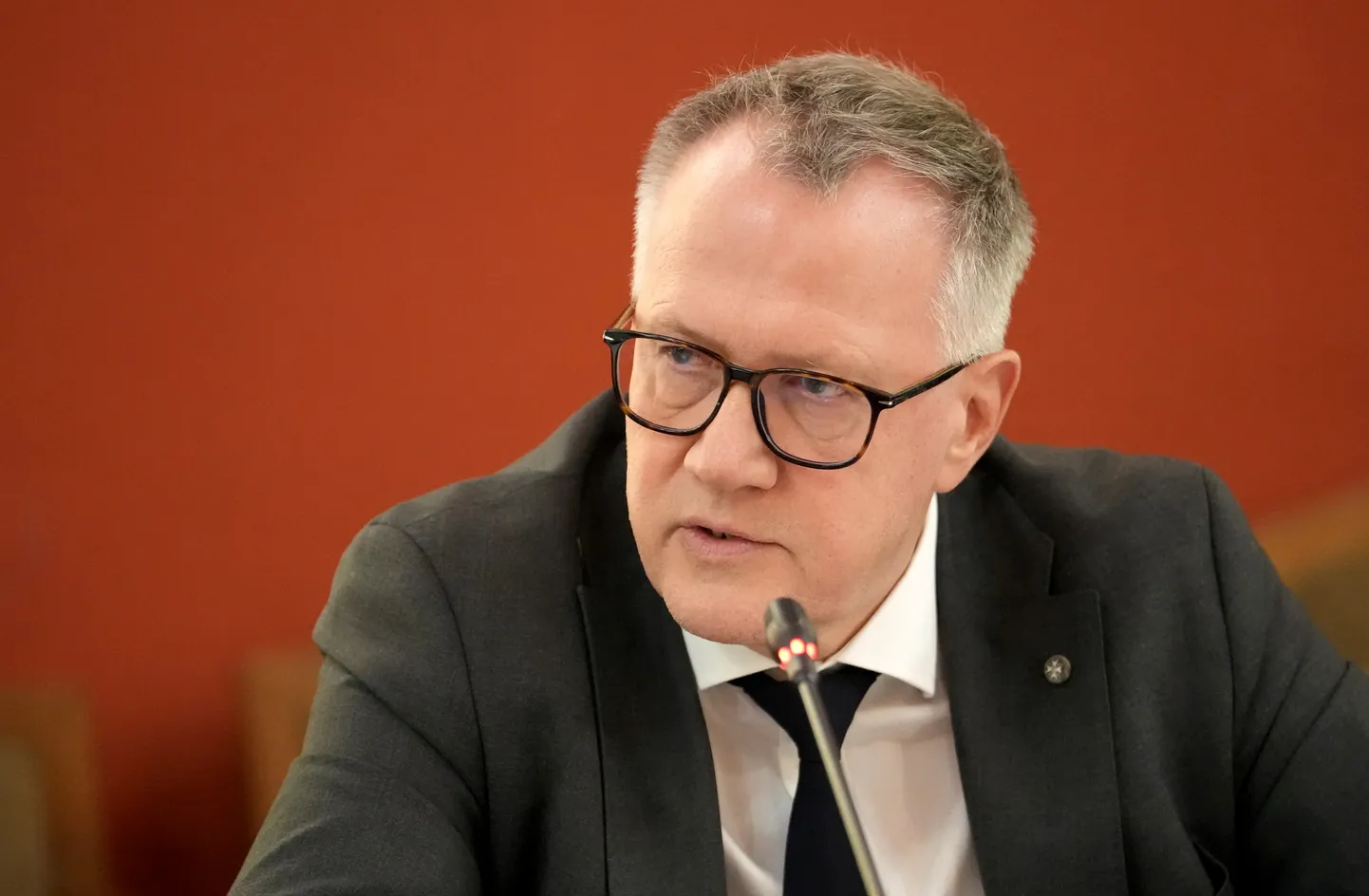 Finanšu ministrs Arvils Ašeradens