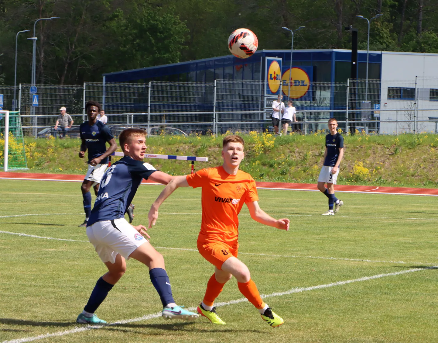 Kui Jõhvi Phoenix on esiliiga B-tasandil 27 punktiga väljalangemistsoonis, siis Narva Transi U21 meeskond on kogunud 37 punkti ja on mõnevõrra turvalisemal, kuuendal kohal.