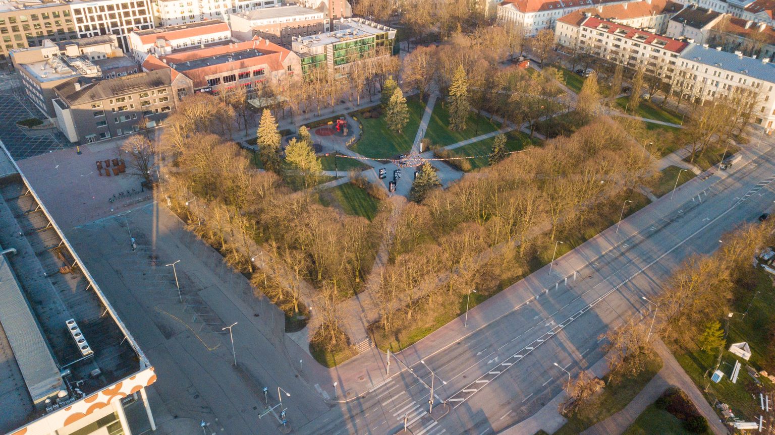 Tartu keskpark, kuhu peaks rajatama südalinna kultuurikeskus.
