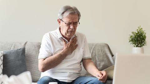 Tavaline kõrvetis või lähenev infarkt? Üllatavad põhjused, miks rinnus torgib