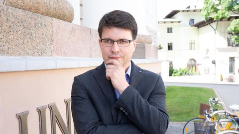 KOLUMN ⟩ Kõikide ebastandartsete inimeste kiituseks