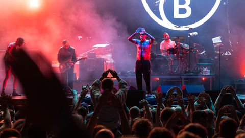 KORRALIK MÜRGEL ⟩ Viagra Boys tõestas Tartu Punchil, et punk pole surnud