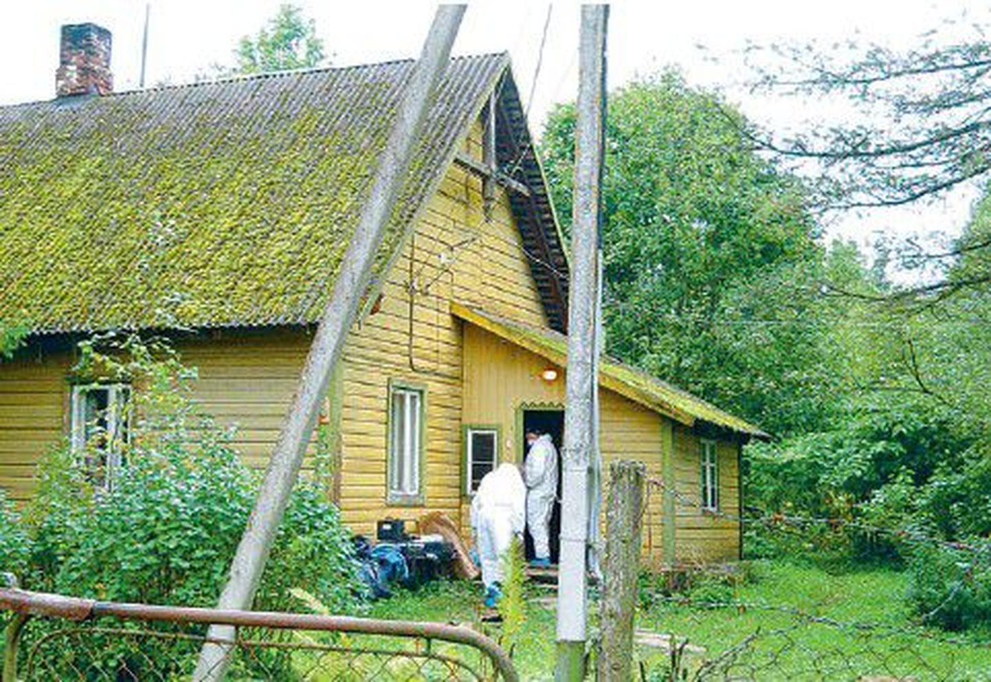 Дом 77-летней Тийу в селе Веду в Тартумаа, в котором вечером в четверг произошла кровавая трагедия.