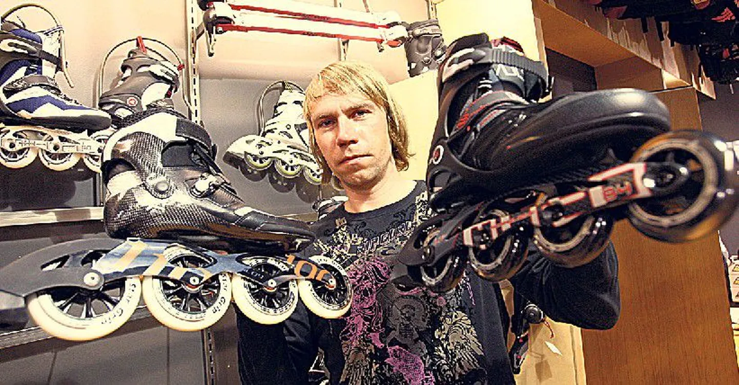 Urmo Fuchs Extreme Spordist näitab tõsise harrastaja (vasakul) ja tavasõitja rulluiske.