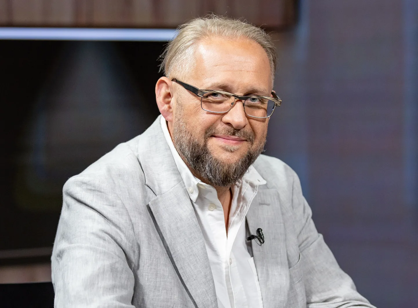 Ajkakirjanik  Anvar Samost. Foto Eero Vabamägi.