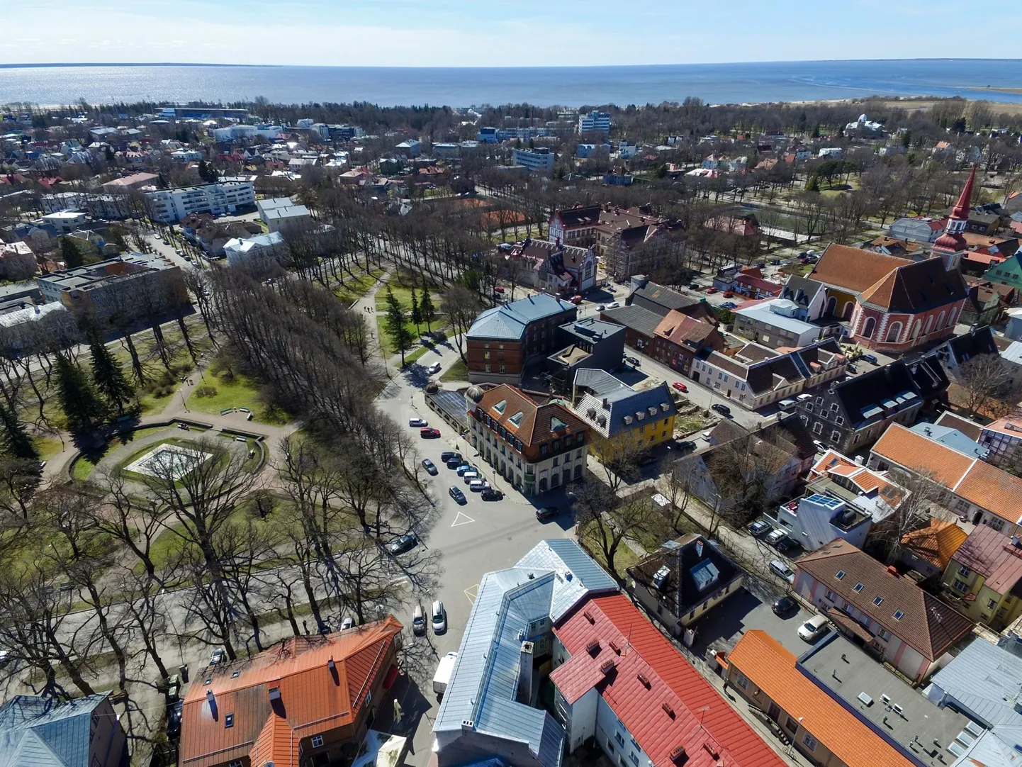 Pärnus maksab kinnisvara ruutmeeter keskmiselt niisama palju kui Tartus, kuid hind tõuseb tempokamalt.
