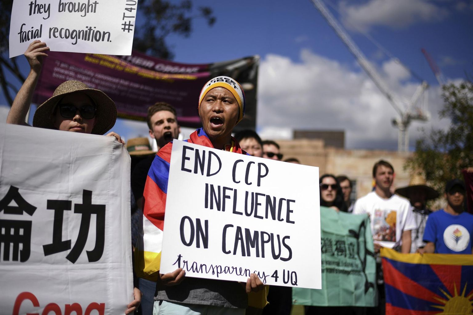 Hiina mõjutustegevuse vastane meeleavaldus Brisbane’i ülikoolis. 