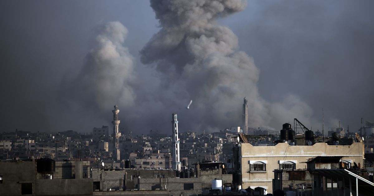 Iisrael pommitab Gaza suurima seni toimiva haigla ümbrust