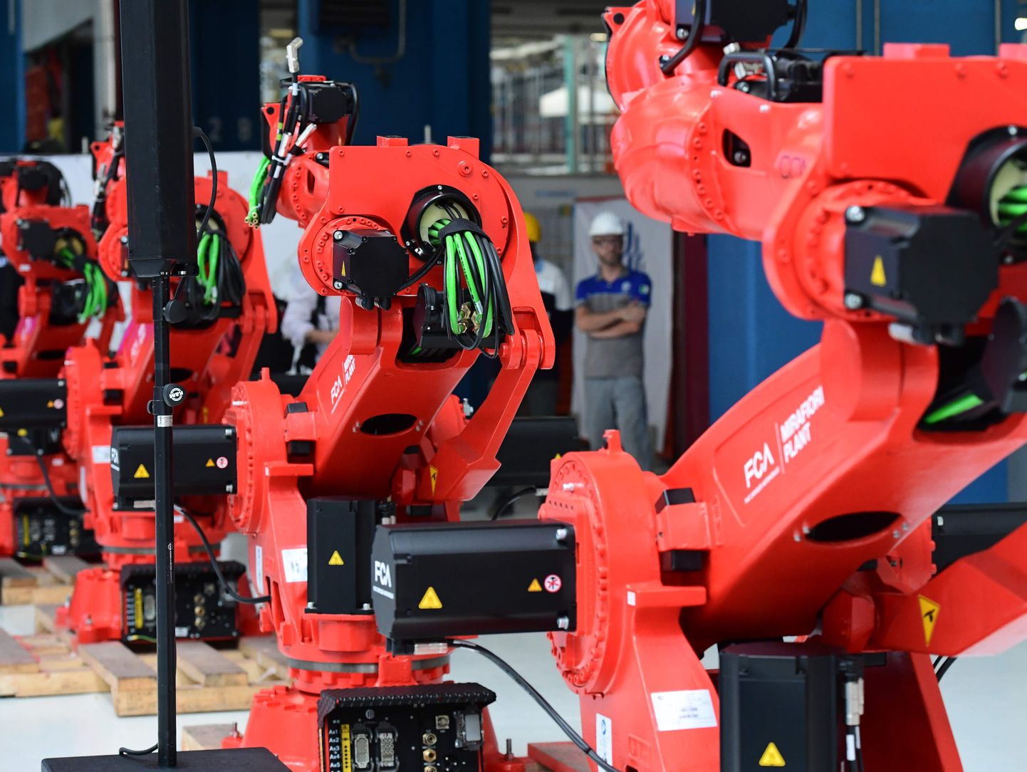 Cornaus toodetud robotid asuvad Fiati tehases tööle.