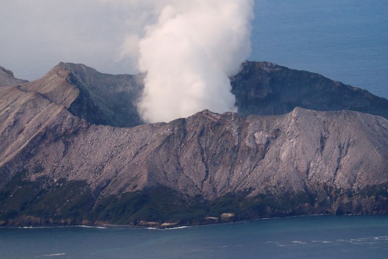 Uus-Meremaa White Islandi vulkaan 12. detsembril ehk kolm päeva pärast purset.