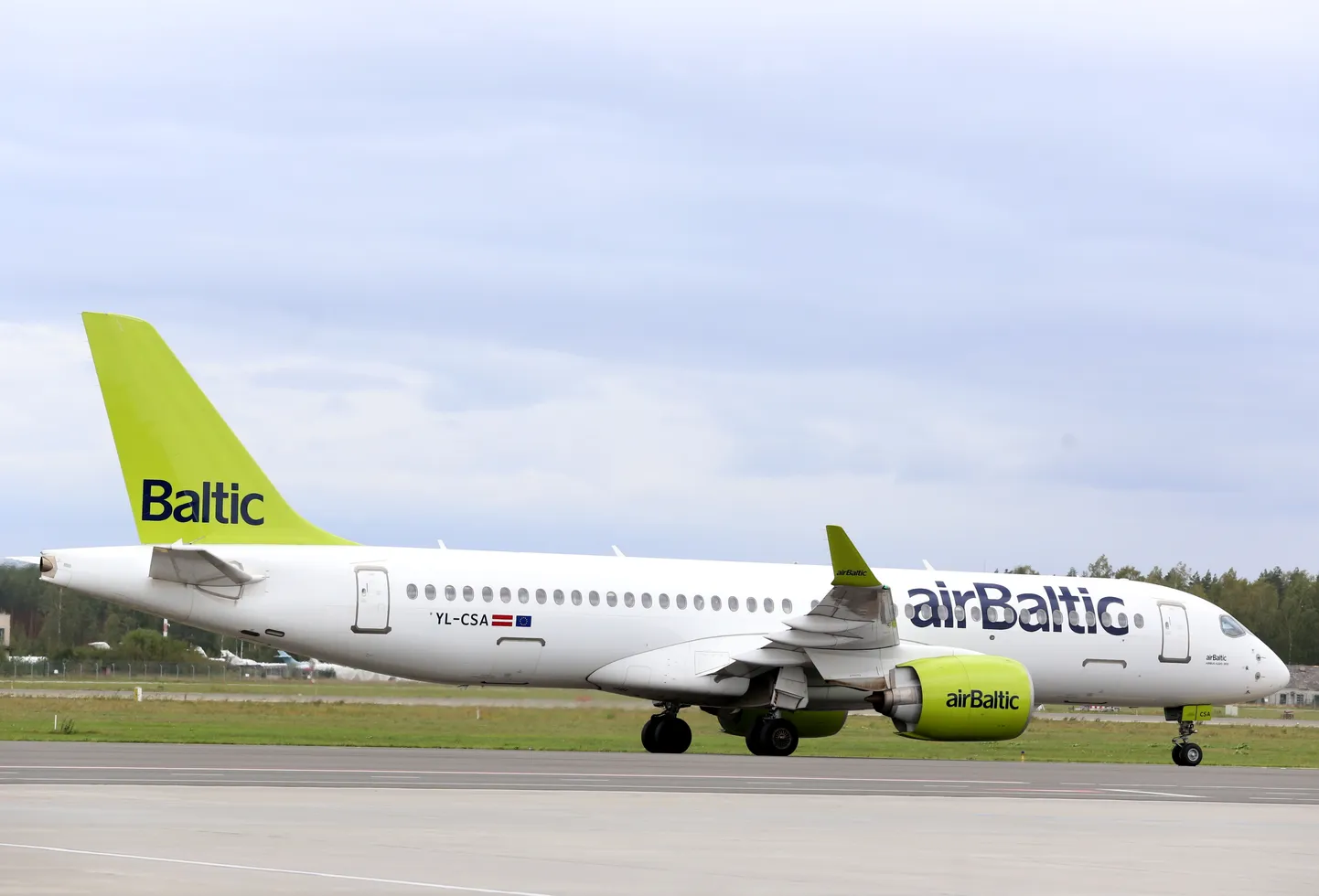 Cамолет AirBaltic.