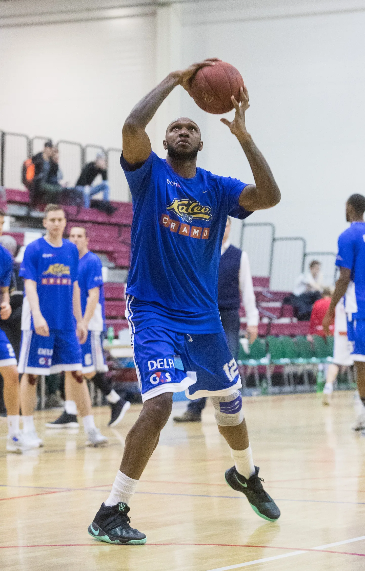 Cedric Simmons.