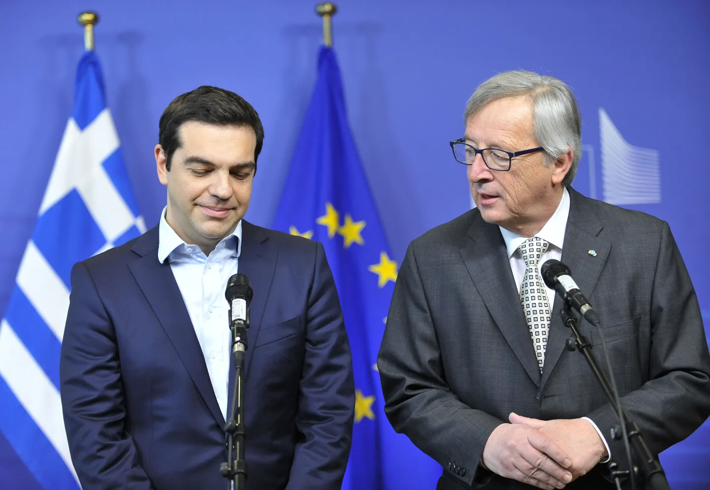 Alexis Tsipras (vasakul) ja Jean-Claude Juncker.