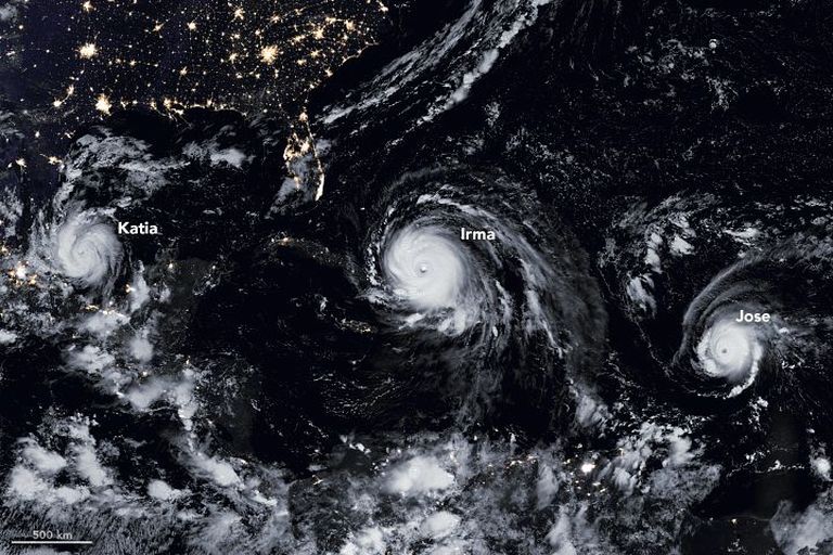 Kolm üheaegselt aktiivset orkaani 7. septembril: Katia vasakul, Irma keskel ja José paremal.  Foto: