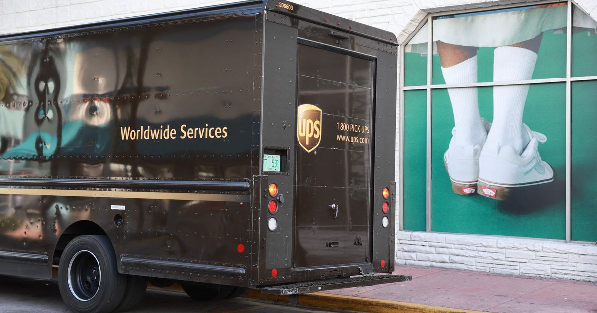 Kullerfirma hakkab hoogsalt koondama Kullerfirma hakkab hoogsalt koondama