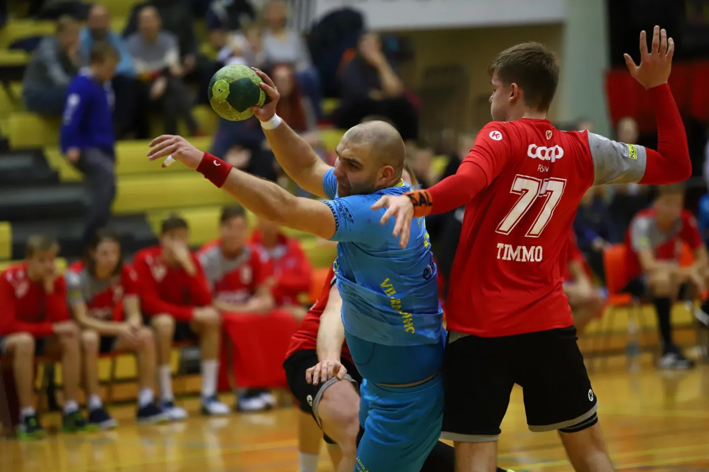 Viljandi HC poolt viskas viiel korral palli vastaste väravasse Kristjan Koovit.