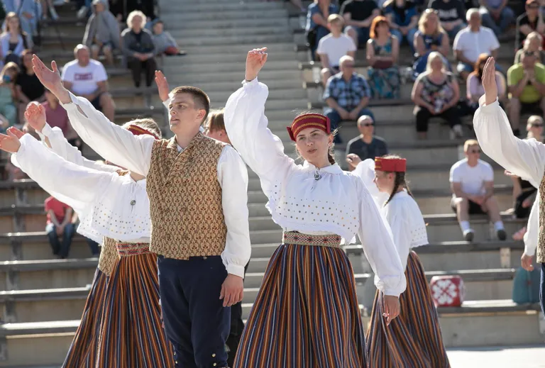 Virumaa tantsupidu.