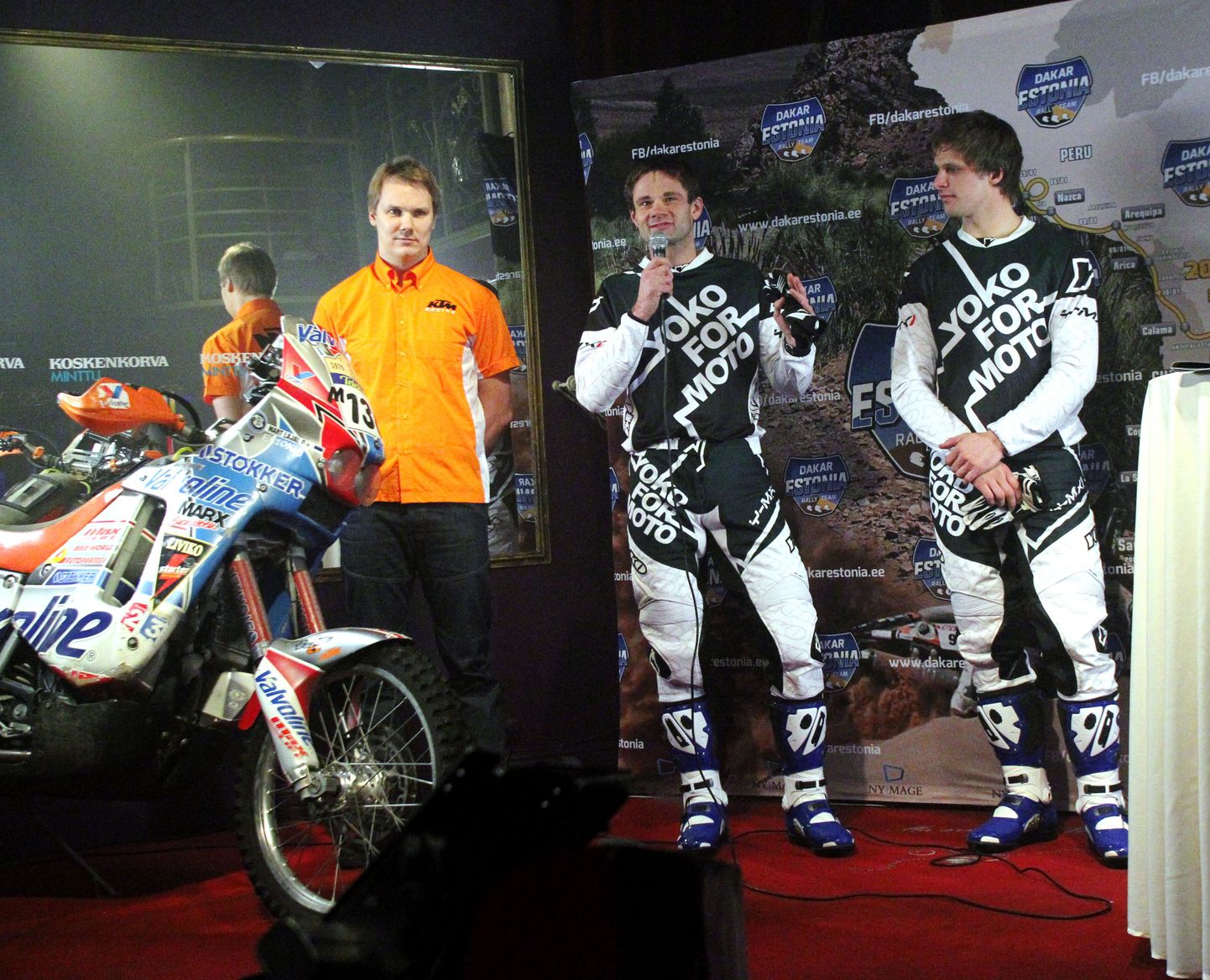 Dakar Rally Team Estonia tutvustusüritus. Pildil on Jaan Naaber, Mart Meeru ja Toomas Triisa.