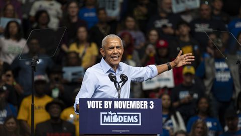 VIDEO ⟩ Obama karm rünnak Trumpi pihta: «Põlvitab Vladimir Putini ees»