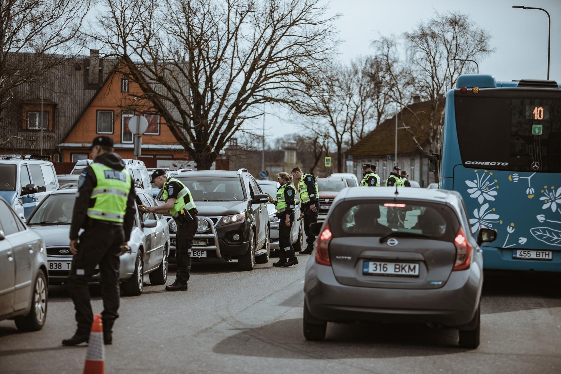 Puhumisreidil Tallinna–Pärnu–Ikla maanteel tabati 16 alkoholijoobes sohvrit. Foto on illustratiivne.