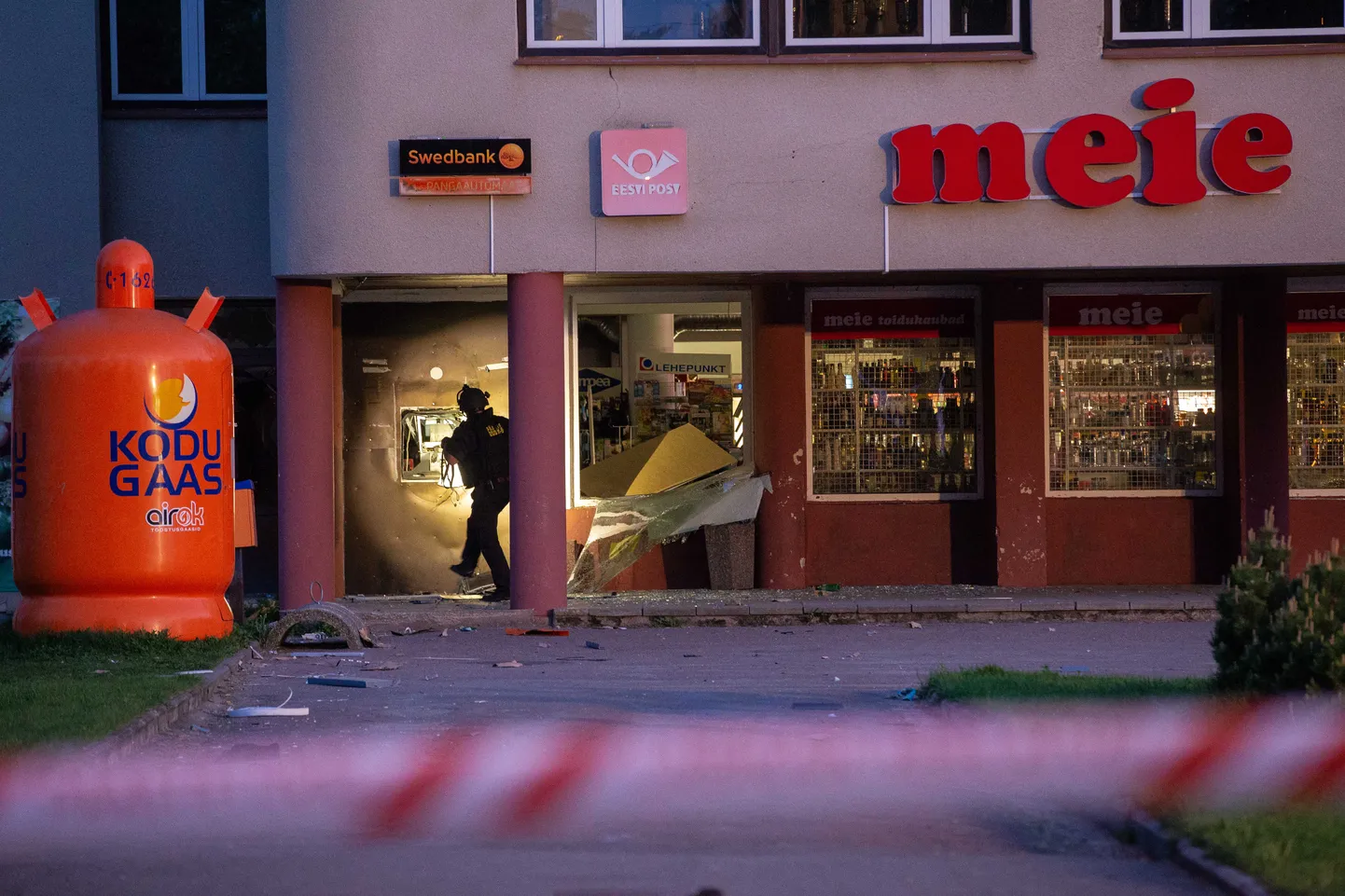 Aravetel rööviti pangaautomaati.