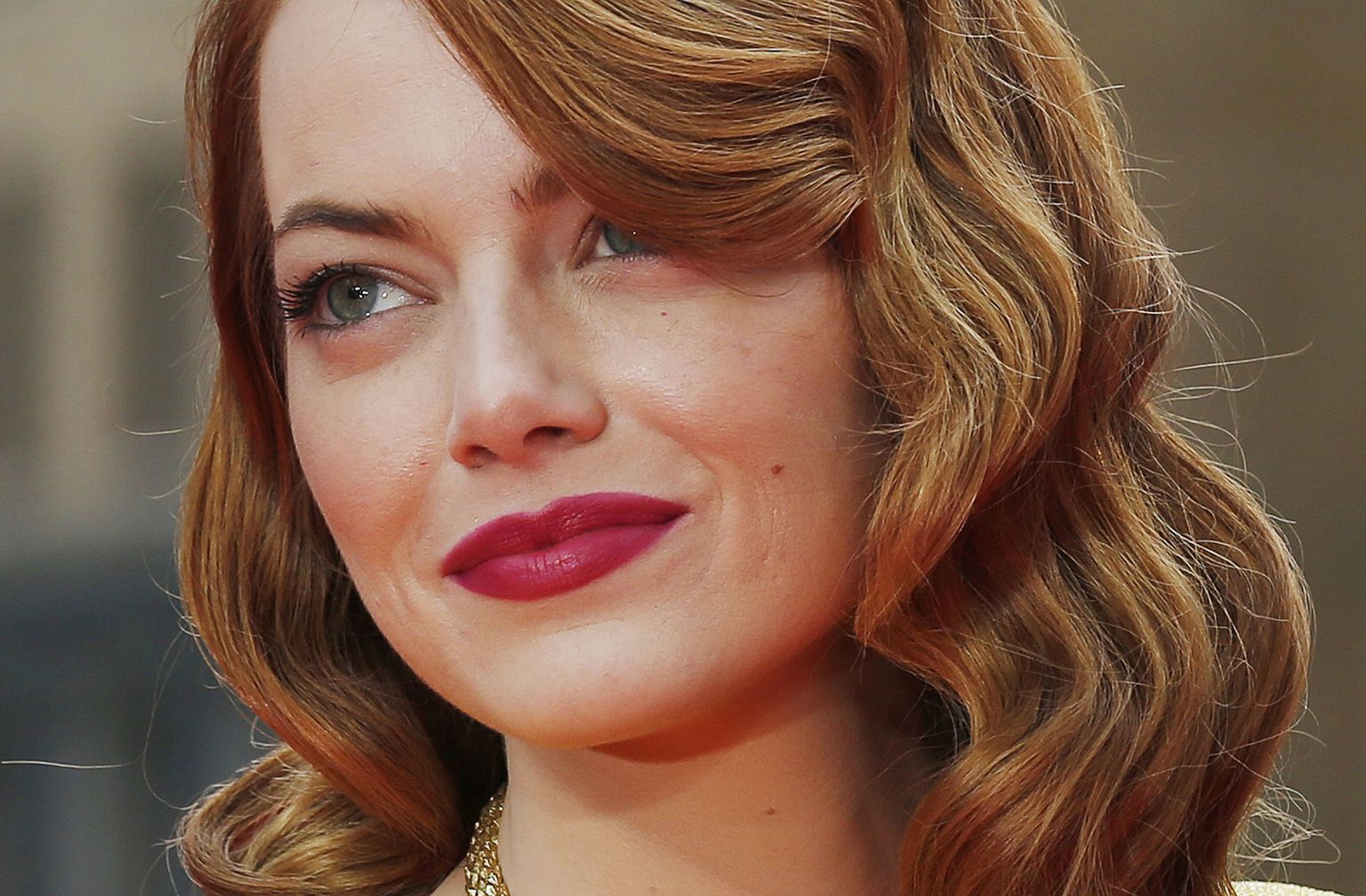 Actress Emma Stone arrives at the world premiere of The Amazing Spiderman 2 in central London, April 10, 2014. REUTERS/Olivia Harris (BRITAIN - Tags: ENTERTAINMENT)