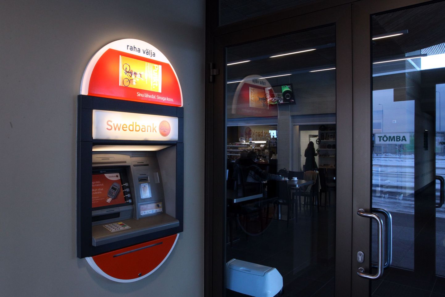 Swedbanki Virtsu sularahaautomaat.