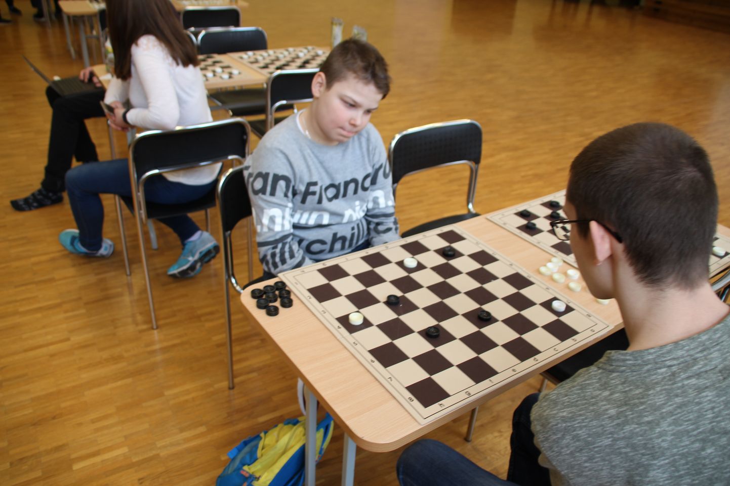 Pärnu linna noortekogu korraldatud kabevõistlus Mai koolis.