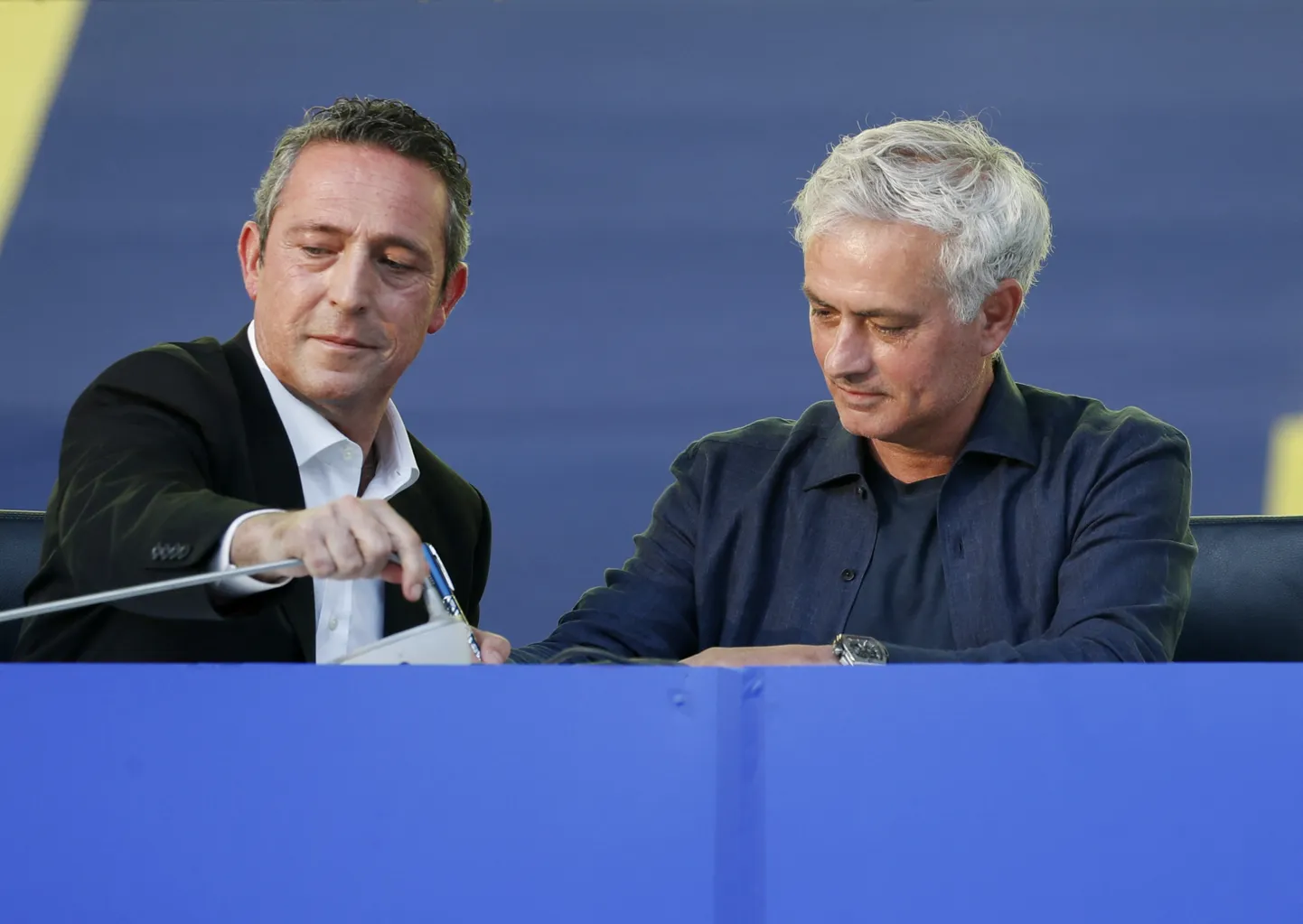 Ali Koç ja Jose Mourinho.