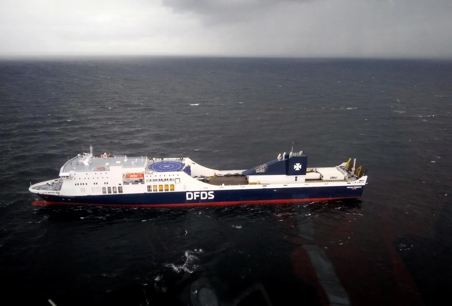 Masinarikke ja sellest tingitud põlengu tõttu eile Läänemerel seiskunud Regina Seaways.