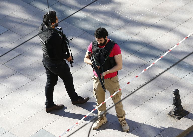 Türgi julgeolekujõud sündmuspaigas. Fotod: Scanpix