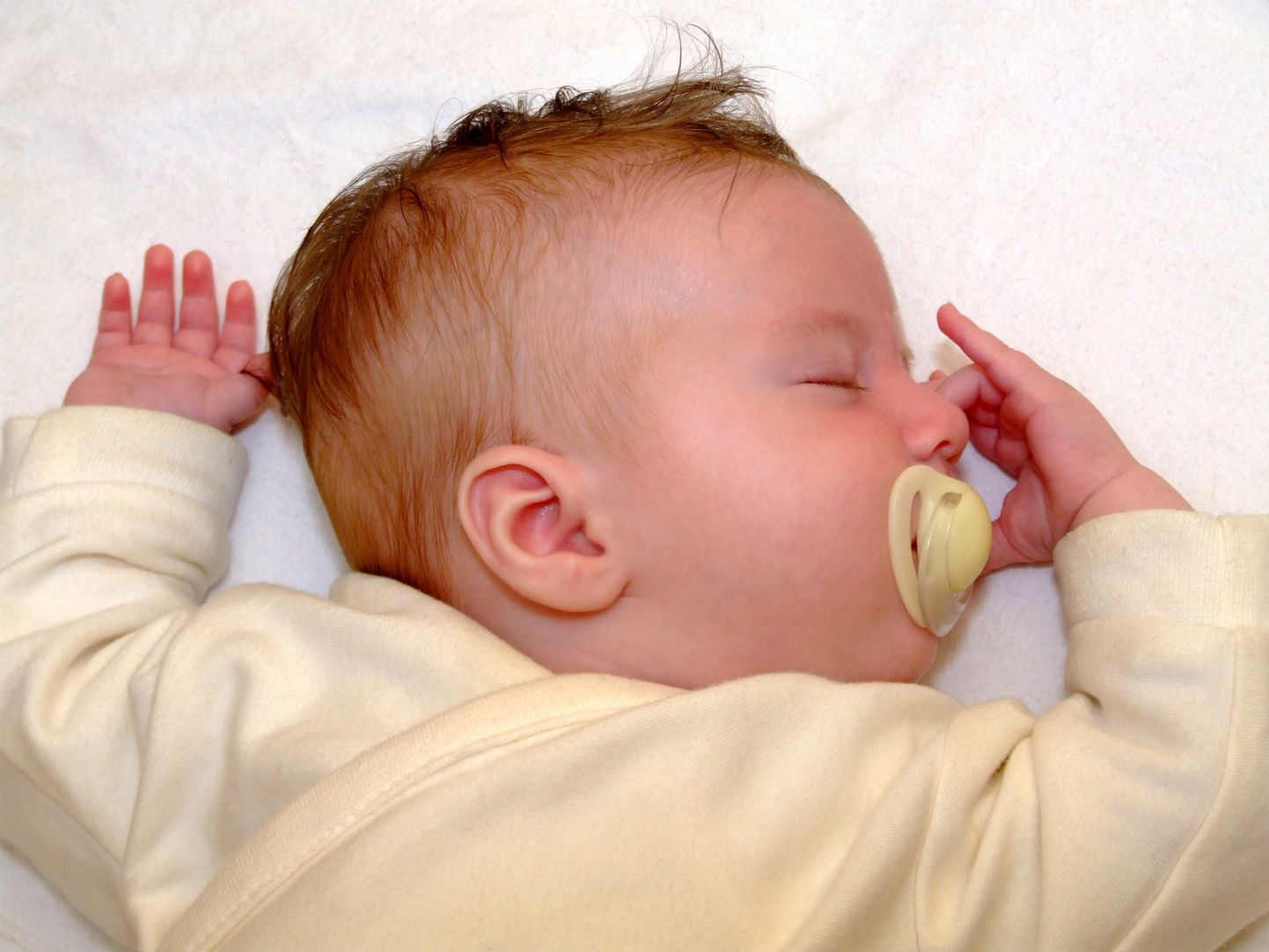 Seade mõõdab magades näiteks lapse südamelööke või monitoorib hingamist.